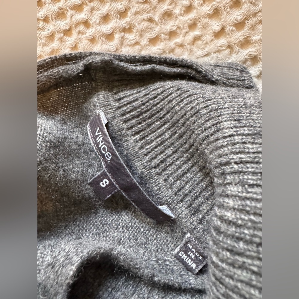 Vince 100% Cashmere Sweater Tank Dress Mini Grey Jewel Detail Size Small EUC - Picture 4 of 6